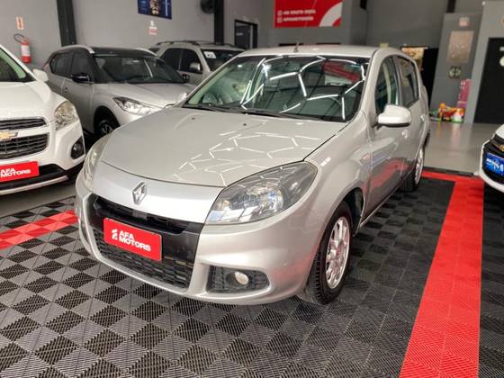 RENAULT SANDERO 1.6 PRIVILÉGE 16V FLEX 4P AUTOMÁTICO